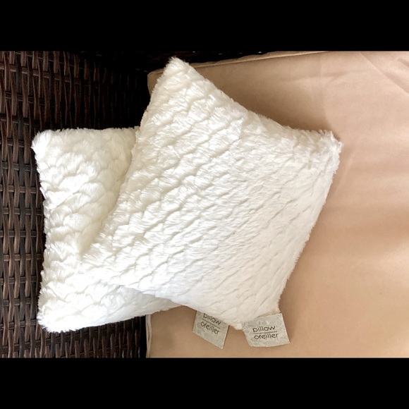 Mini Throw Pillows - Picture 1 of 1